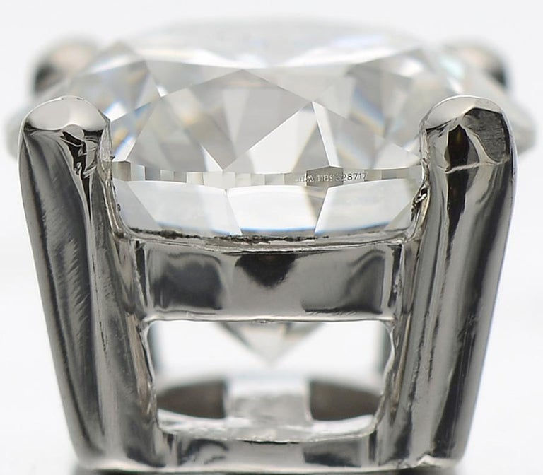 Thumbnail: GIA Certified Solitaire Stud Round Brilliant Diamond Earrings 3.06 Carat G VS1