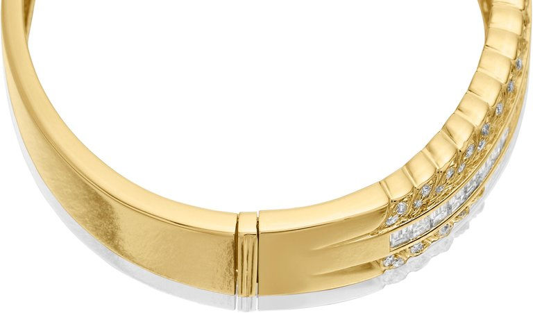 Thumbnail: 'Yessayan' Designer Moving Diamond Bangle in 18ct Yellow Gold