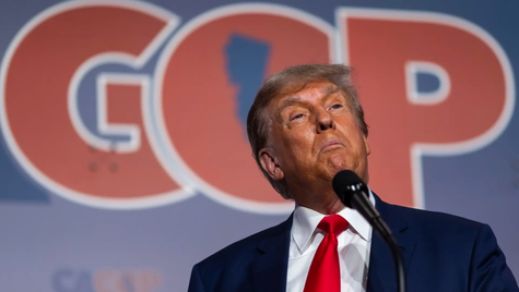 Trump llega a la corte de Nueva York para un juicio por fraude de 250 millones de dólares