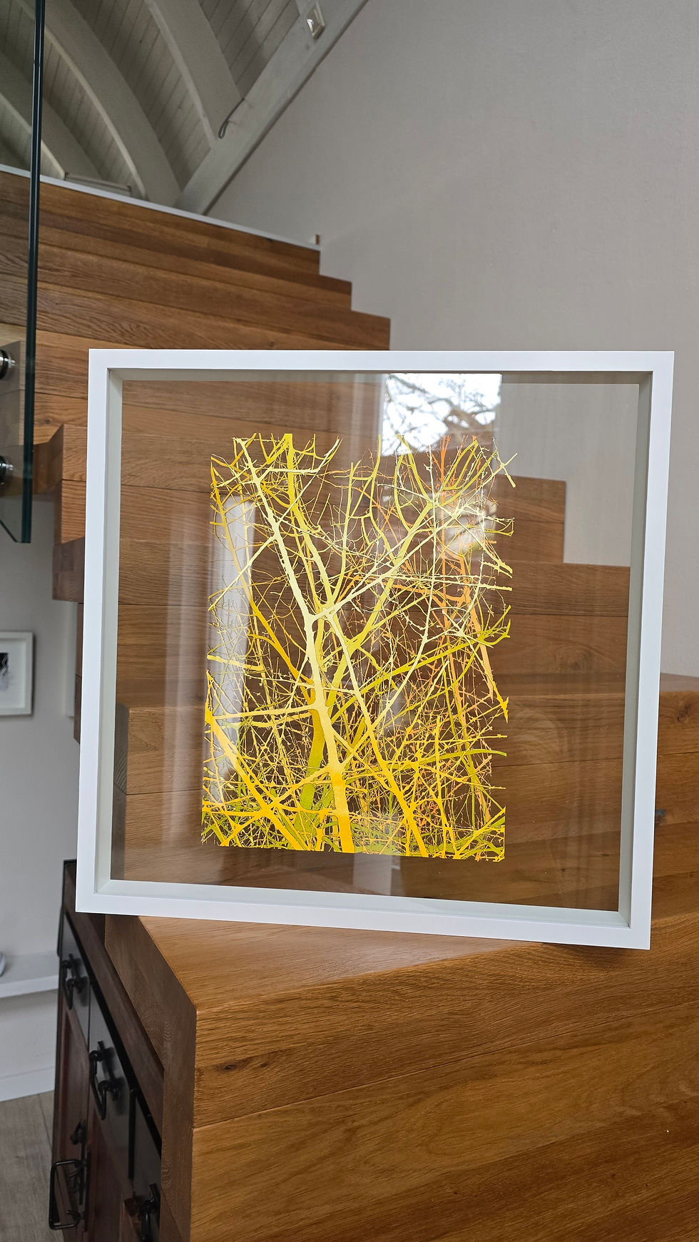 Sonnengelbe Äste-Papierkunst von Oksana Bergen