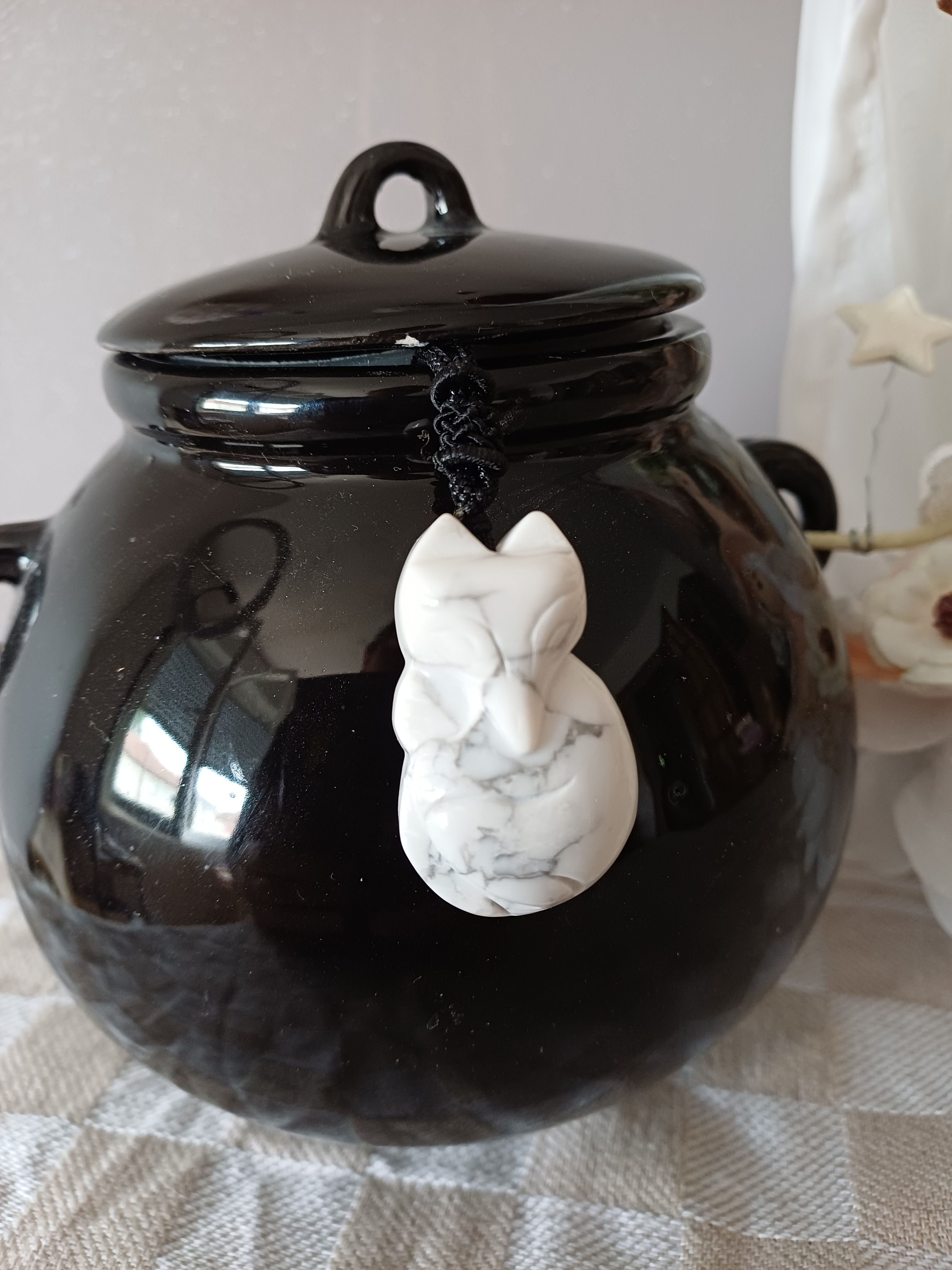 🦊 Collier Renard en Howlite naturelle
