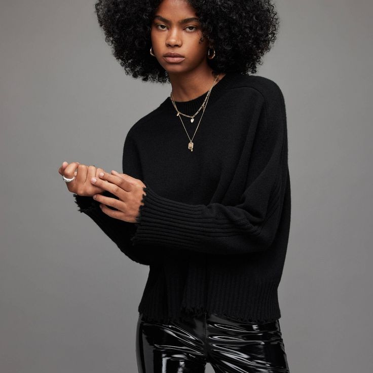 A Personal Stylist's Guide to Choosing Necklaces - StyleBuddy