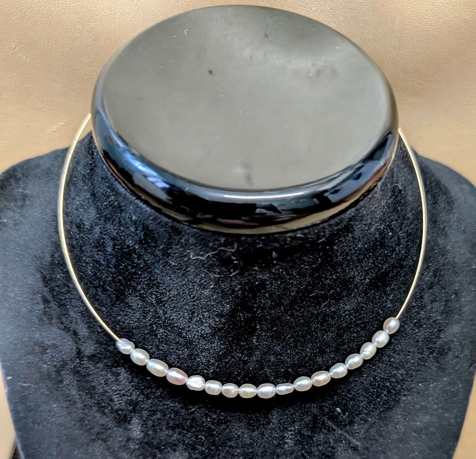 Thumbnail: Simple pearl choker. Size adjustable. 