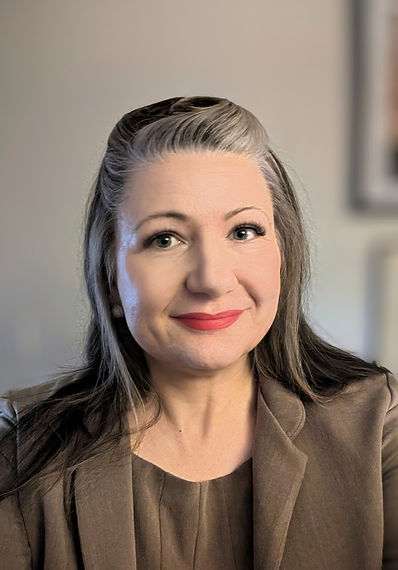 CV headshot2.jpg