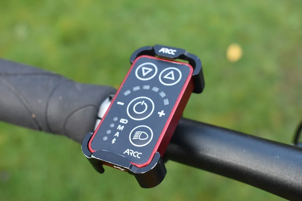 Bluetooth-handlebar-controller