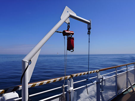 How-To Maximize Efficiency with Mini Crane Hire