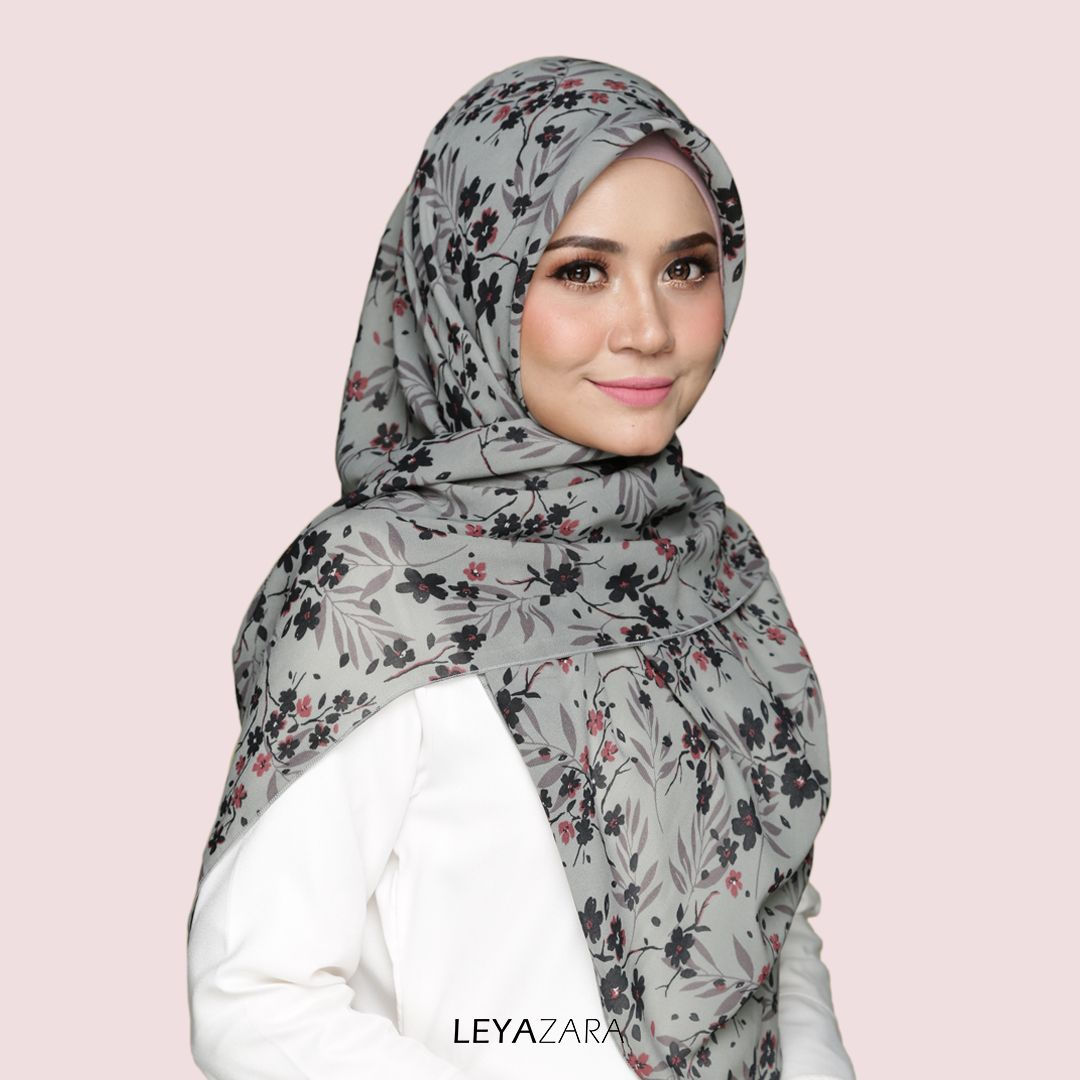 leyazara nura