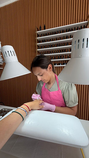 Copia de Nati Nails Story (4).jpg