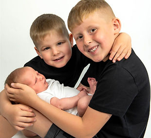 WhatsApp Image 12024-11-04 at 16.43_edited.jpg