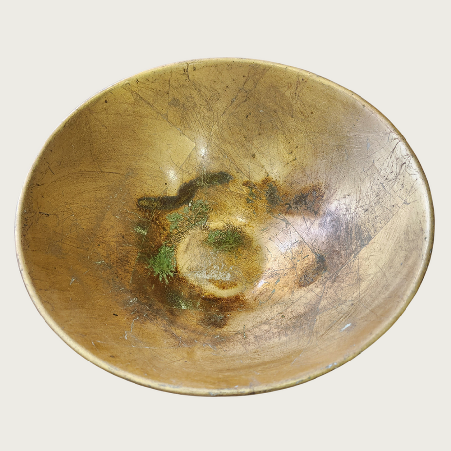 Vintage decorative bowl with gold leaf effect