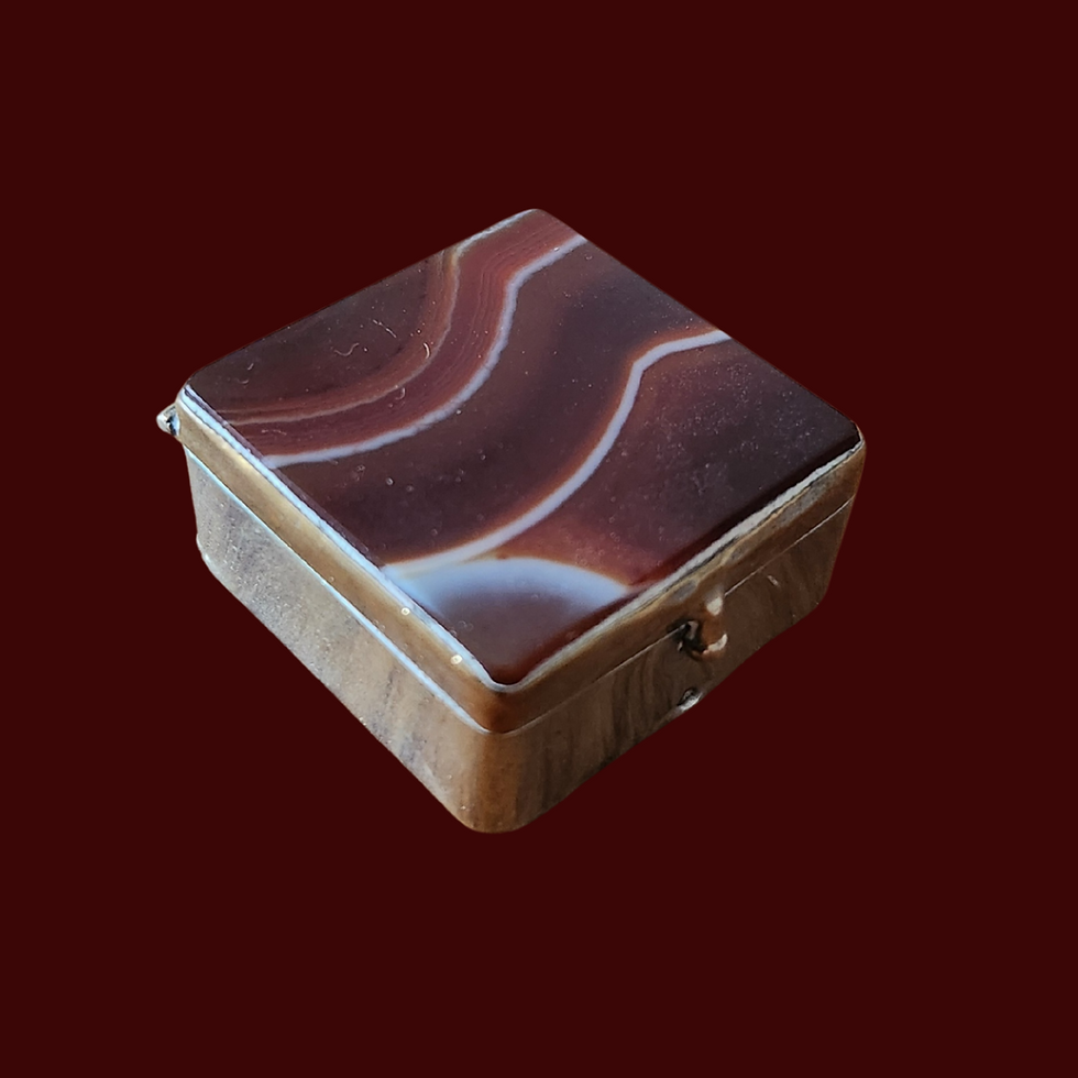 Antique Scottish Banded Agate Pill or Snuff Box Late 19th to Early 20th Cent