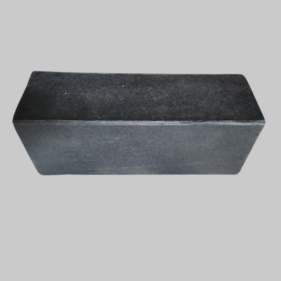 back view of closed box