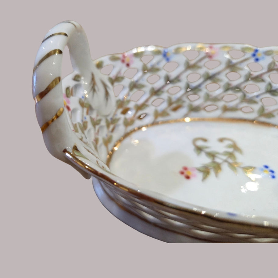 Vintage Royal Ashmore Reticulated Porcelain Basket Dish