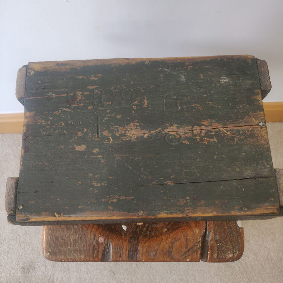 Vintage oak hand made ( old nails not screws) small trug crate