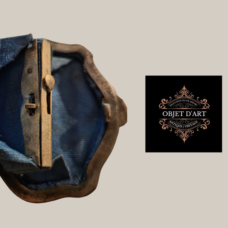 Antique Victorian Mother-of-Pearl Sovereign Purse (c.1880–1910)