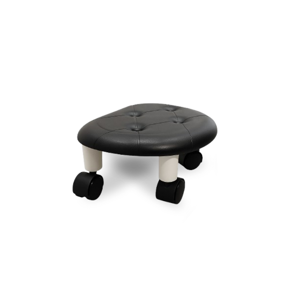 Banquinho de 4 Rodas