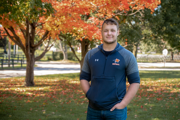 Wyatt Held Senior -6991_edited.png