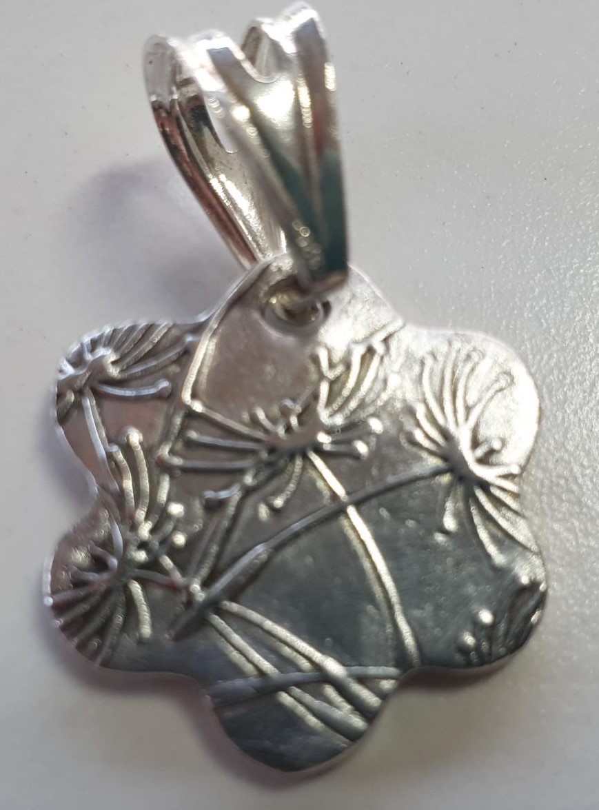 Silver Flower shaped Pendent
