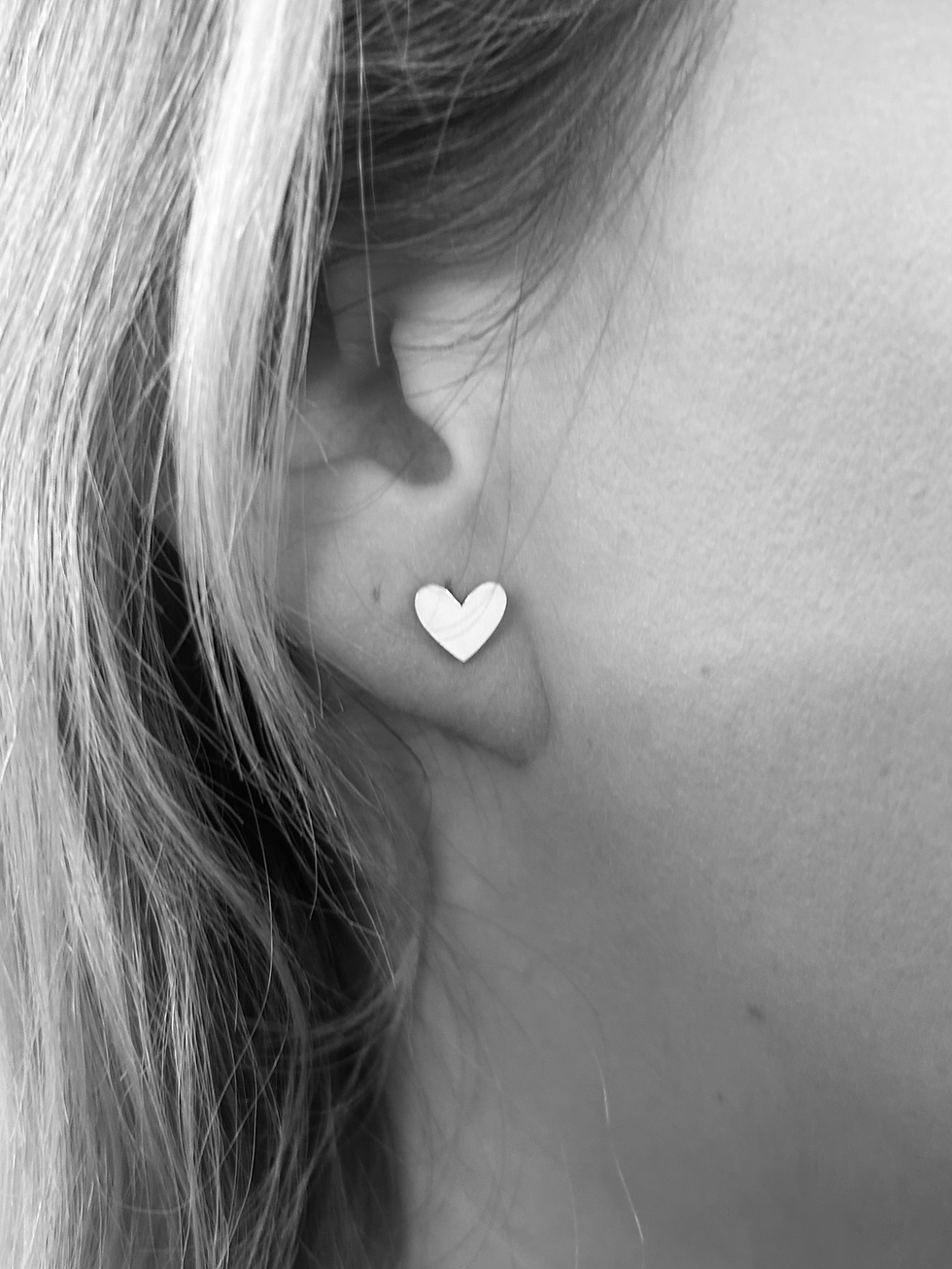 Thumbnail: Heart Studs