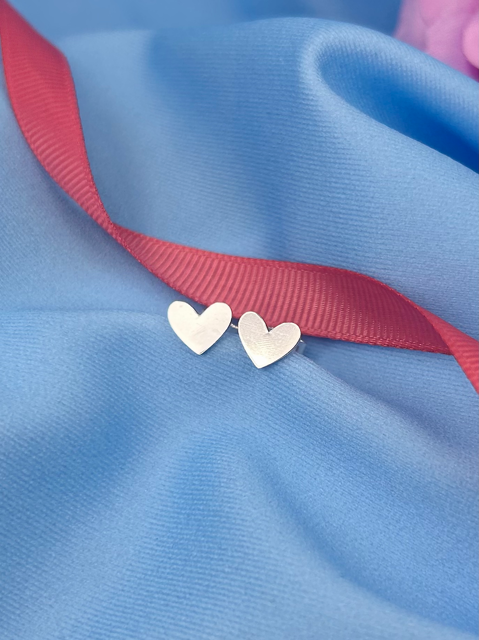Thumbnail: Heart Studs
