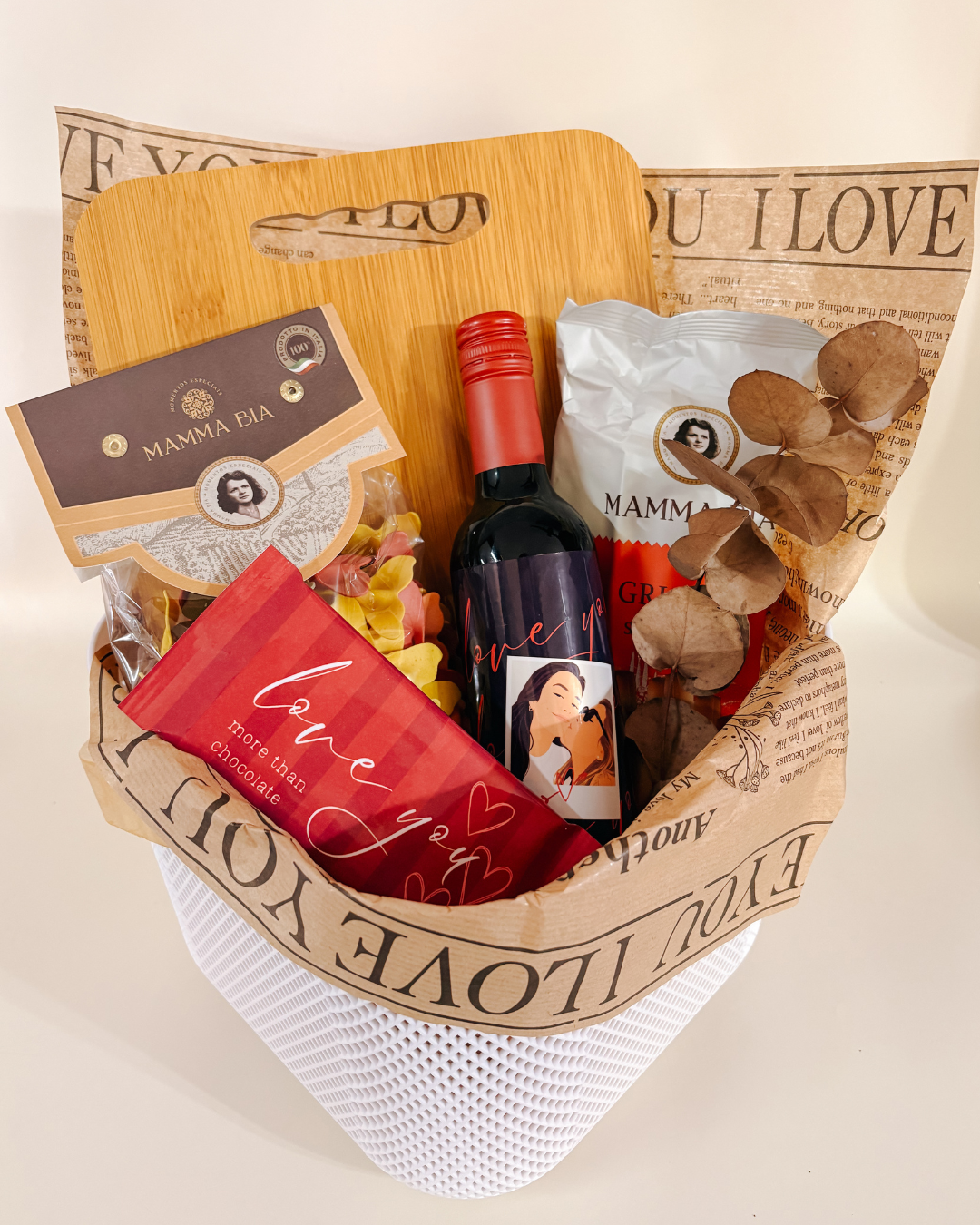 Presente Dia dos Namorados Personalizado - Vinho + Chocolate + Massa + Tábua