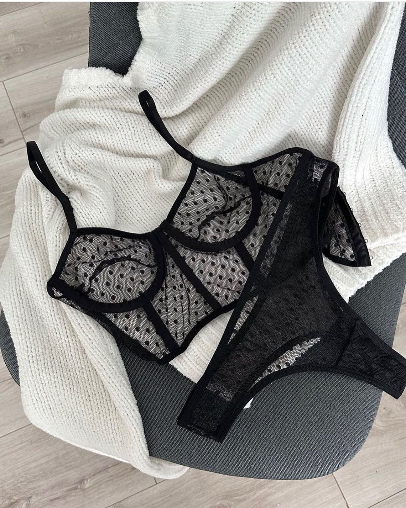 Puantiyeli Korse Takım