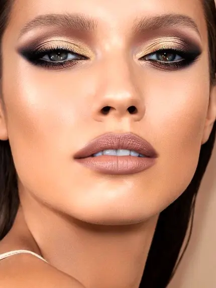 Roesia Rose Ulimate 16 Pcs Eyeshadow Palette.webp