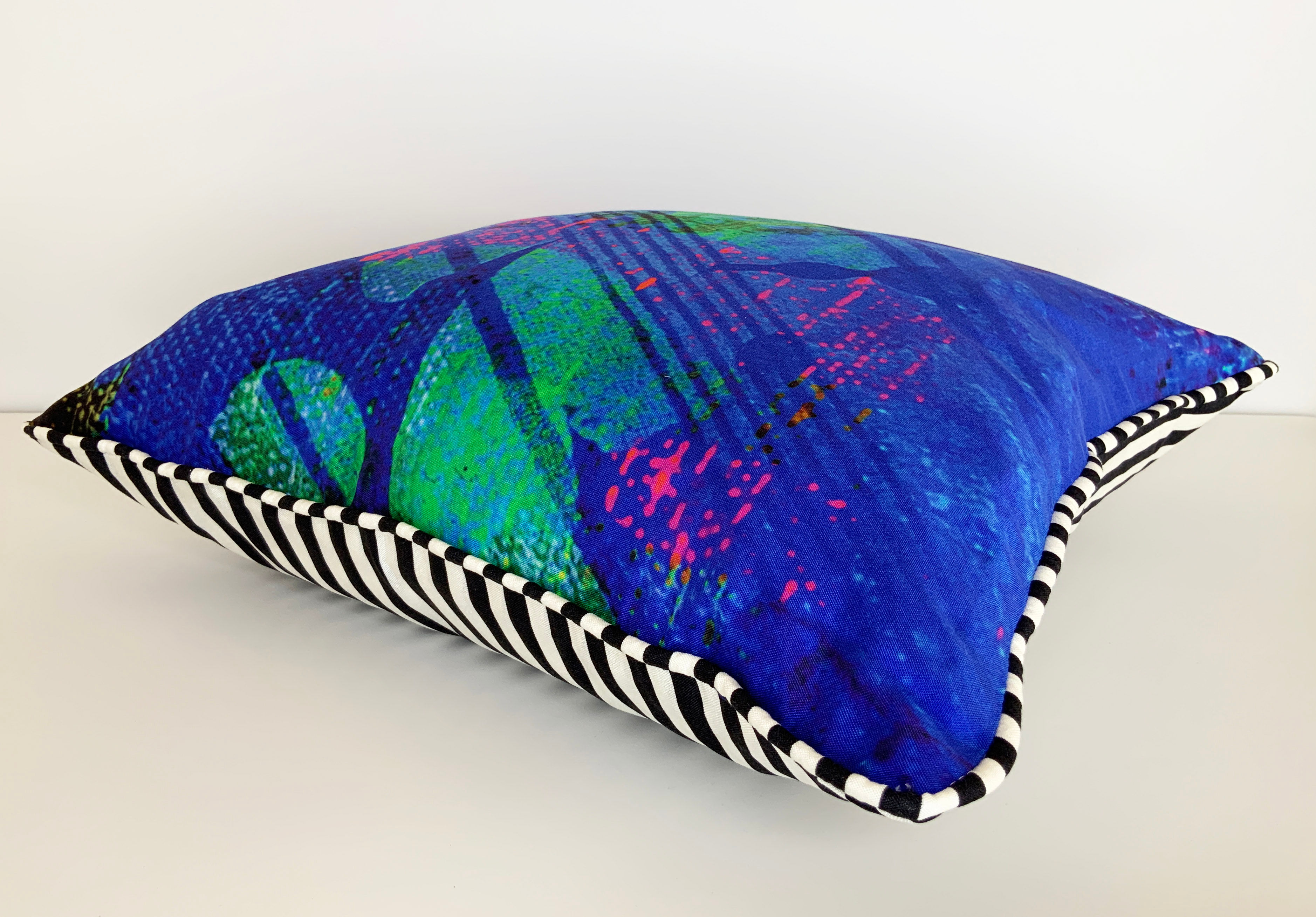 Luxury 100% Silk Cushion 40x40cm Blue 1