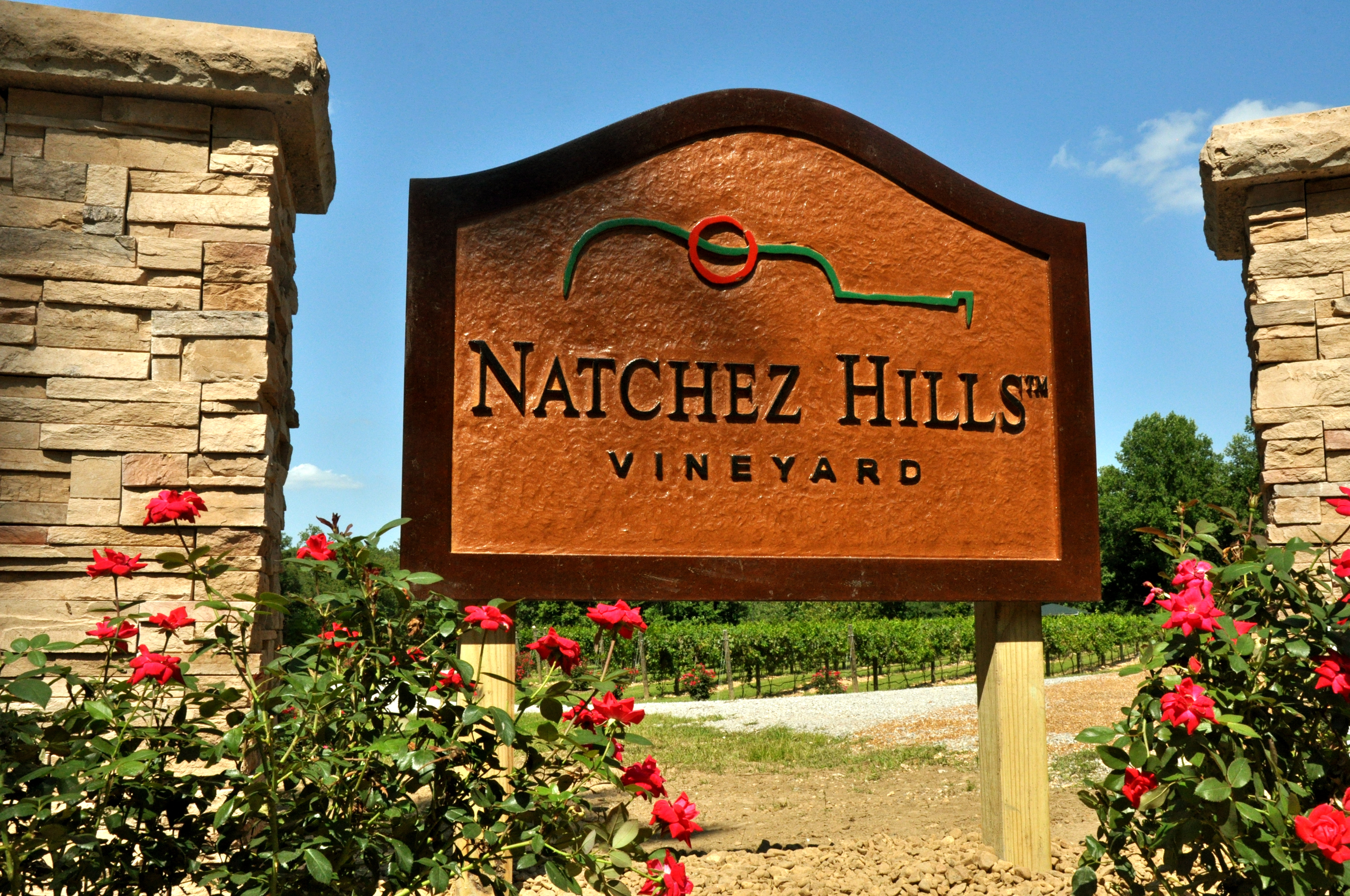 Natchez Hills Vineyard & Winery logo