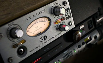 Avalon estudio de sonido Alex Escutia.jpg