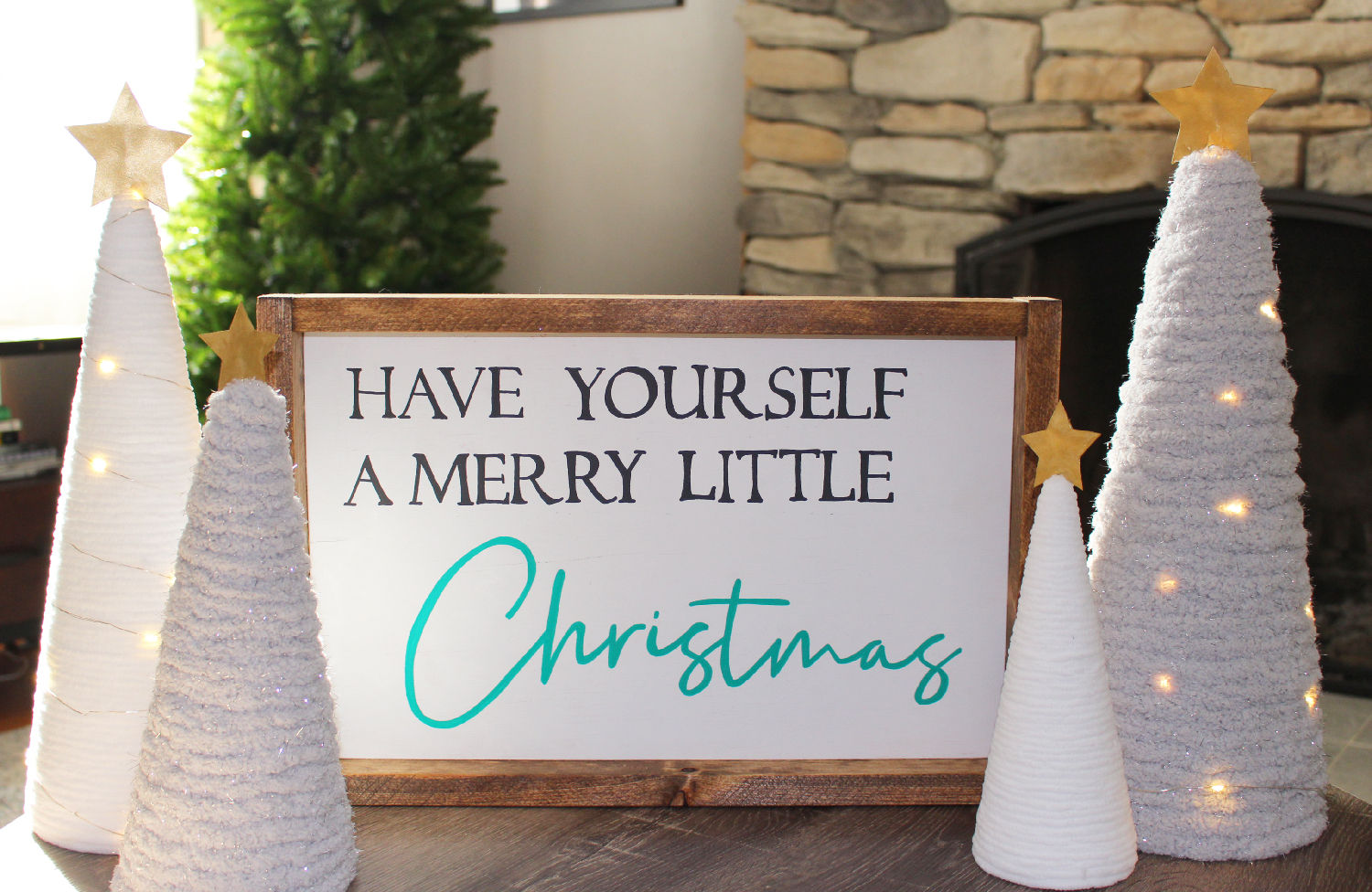 "Merry Little Christmas" Farmhouse Sign