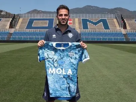 Fabregas: «La mia squadra andrebbe contro un muro se glielo chiedessi»