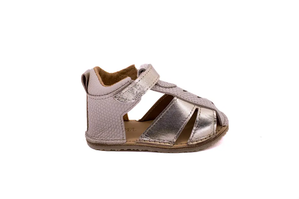 Thumbnail: Sandalele Barefoot Bej-Catifelat cu Argintiu