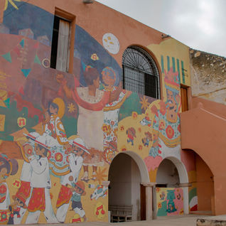 Murales en Tekax Qué hacer en Tekax Conoce Tekax Pueblo Mágico Grutas Rapel Tirolesa Cuatrimotos Senderismo en Yucatán