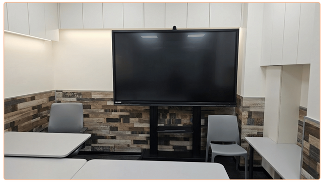 Технически обезпечена класна стая със съвременна мултимедия