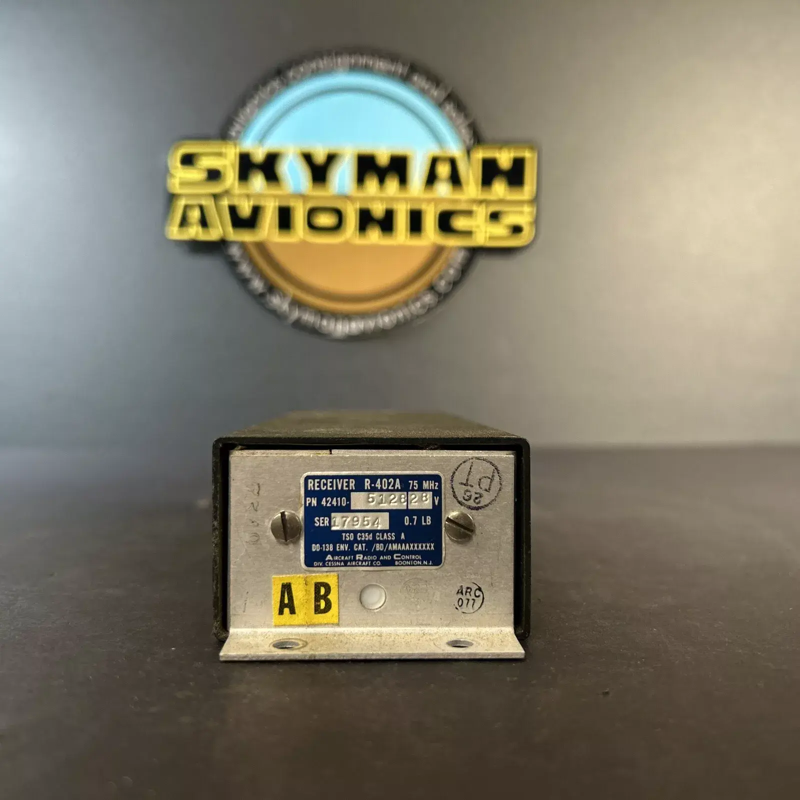 ARC R-402A Receiver - 28V