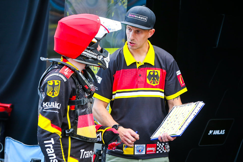 Mathias Bartz ist neben Sascha Dörner Teammanager der deutschen Speedwaynationalmannschaft, die fürs SoN2 auch mit Norick Blödorn (links) plant. Foto: FIM