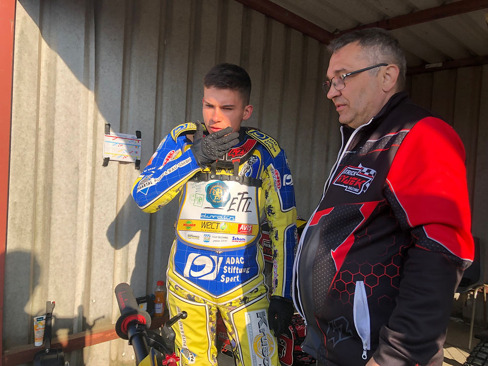 Patrick Hyjek ist zusammen mit Martin Smolinski punktbester Einzelfahrer. Doch das langt nicht zum Auswärtssieg für seinen MSC Olching. Foto: Heike Kleene