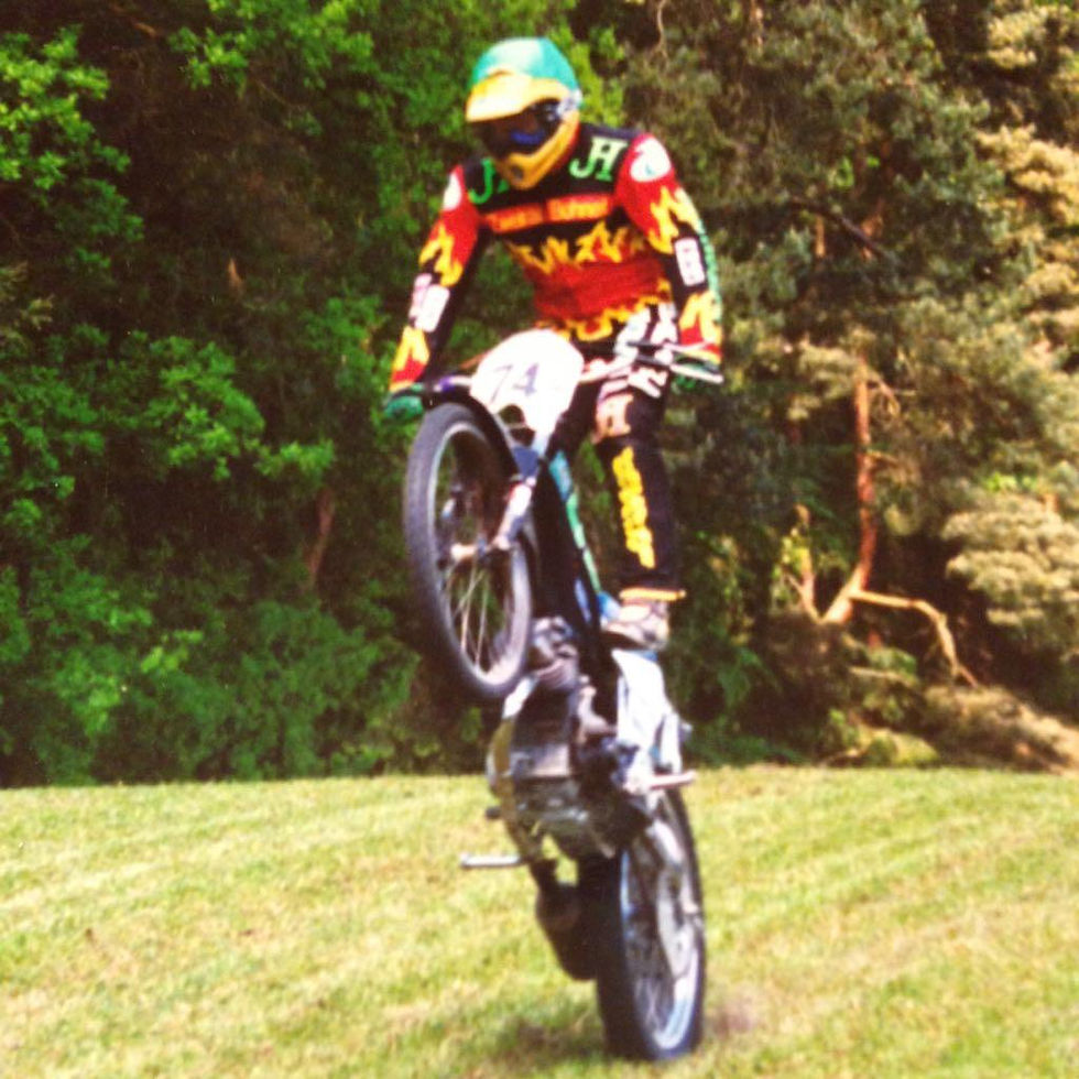 Der erste Hechtsprung seines Lebens wäre Ronny Stüdemann fast entglitten. Foto: Stuedyracing