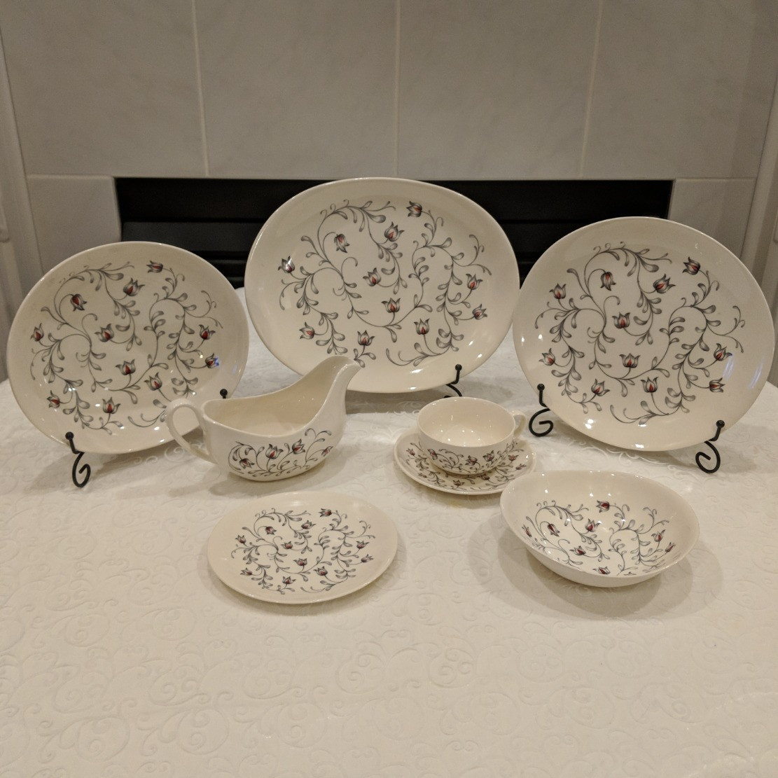 Johnson Bros Lace Cream Ironware