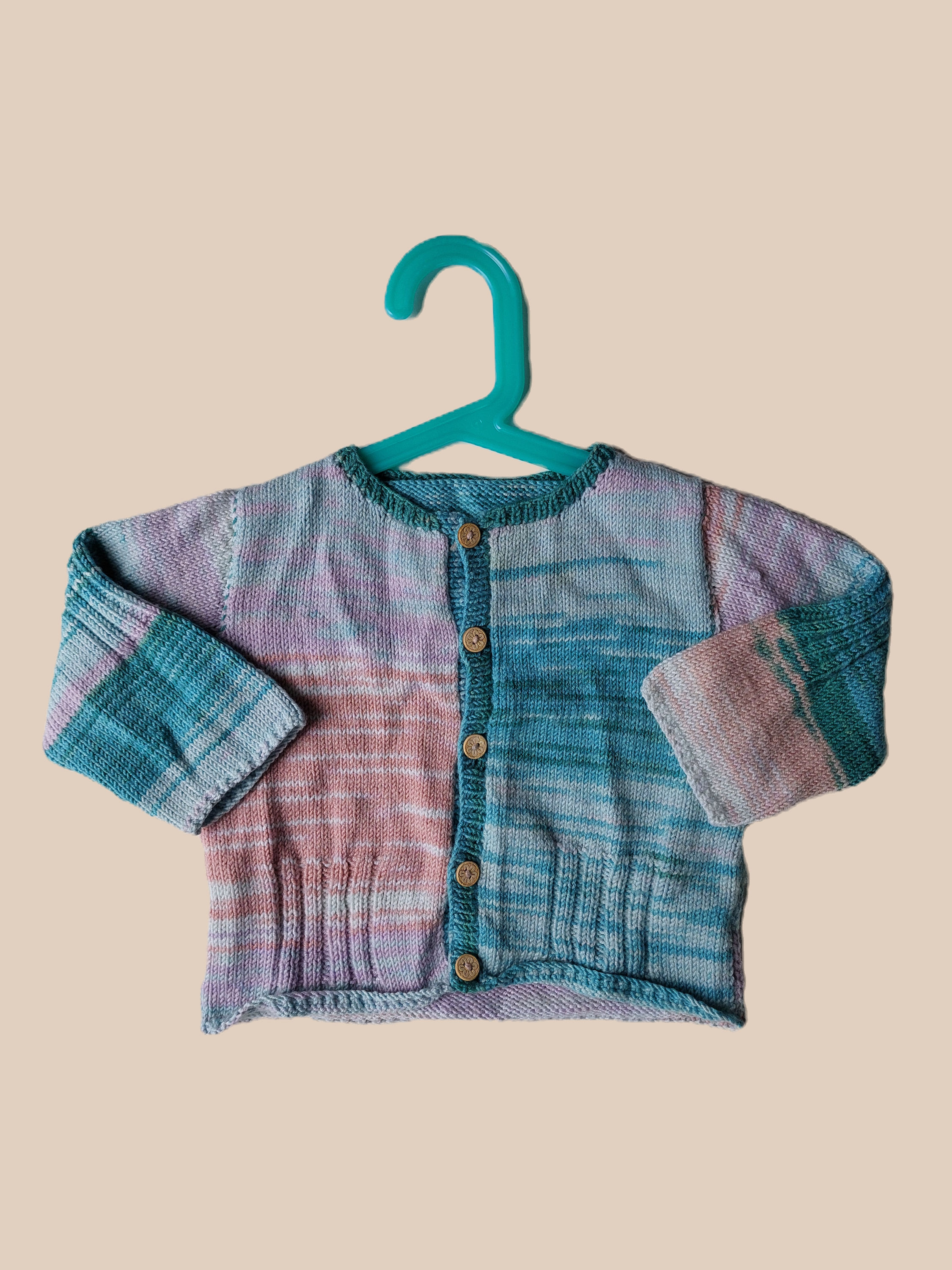 Ullgenser i forskjellige farger