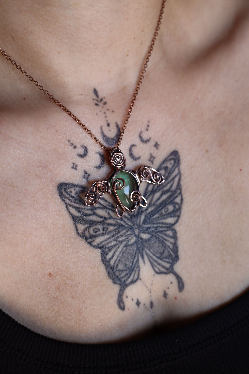 Thumbnail: Green Fluorite Turtle Pendant in Copper