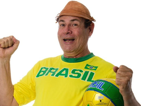 Zé Lezin chega ao Teatro Severino Cabral com novo espetáculo dias 15 e 16 de maio