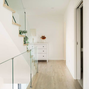 stairway hall for the bedrooms - 2nd floor