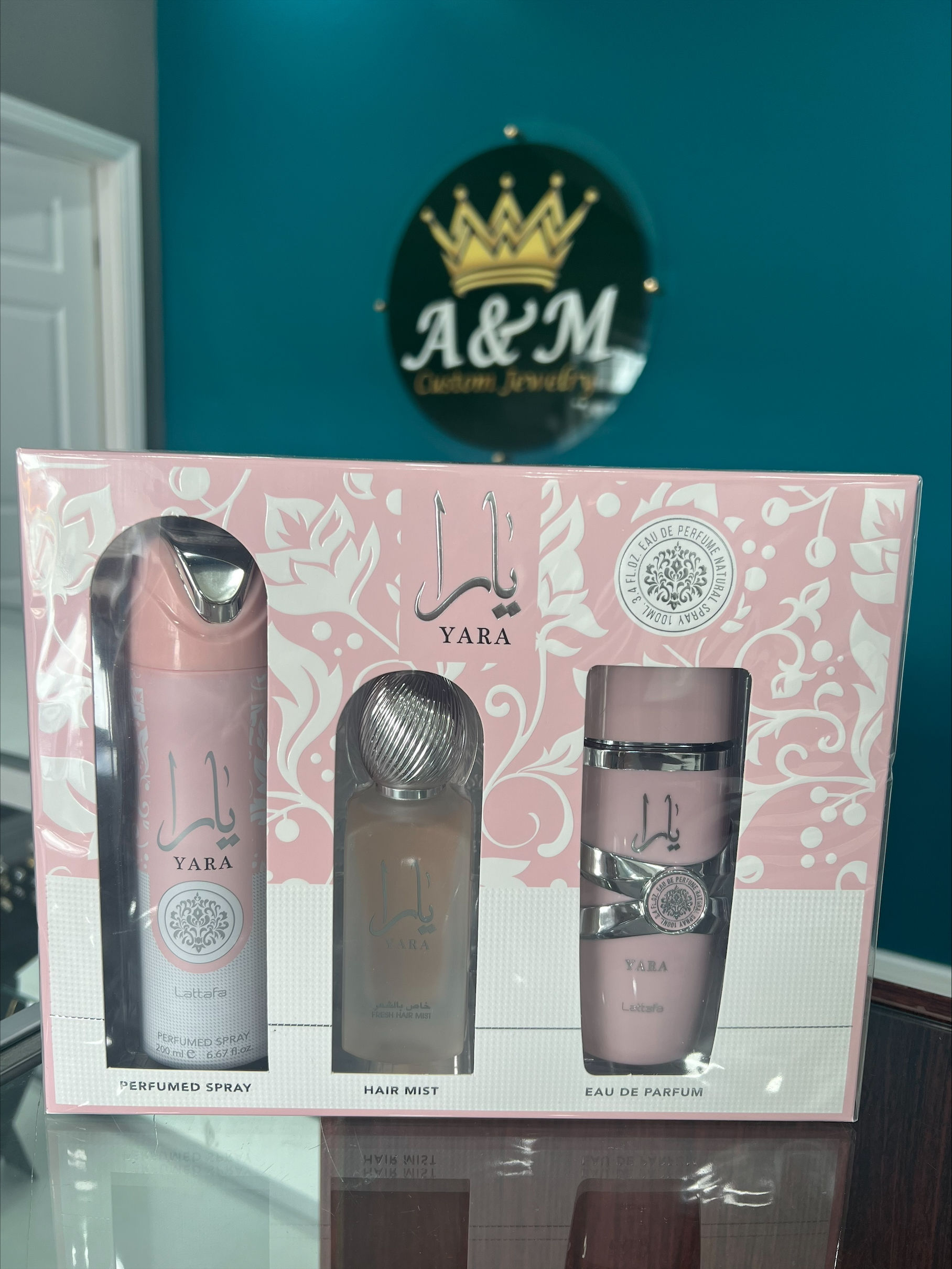 Yara Women's  Gift Set