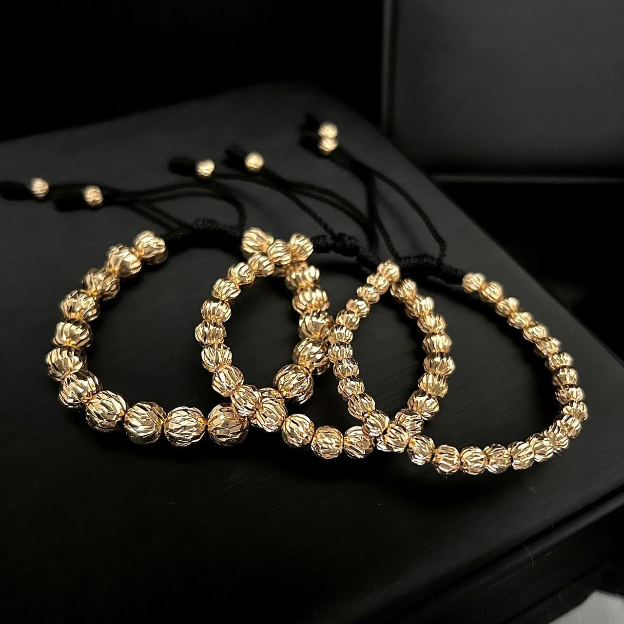 Balines diamantados de oro. Esferas de oro para pulseras. Balin diamantado de oro laminado 18k. Inara oro laminado cali