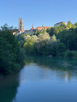 Cathédrale au fil de l'eau