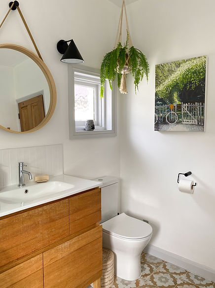 BATHROOM 3.jpg