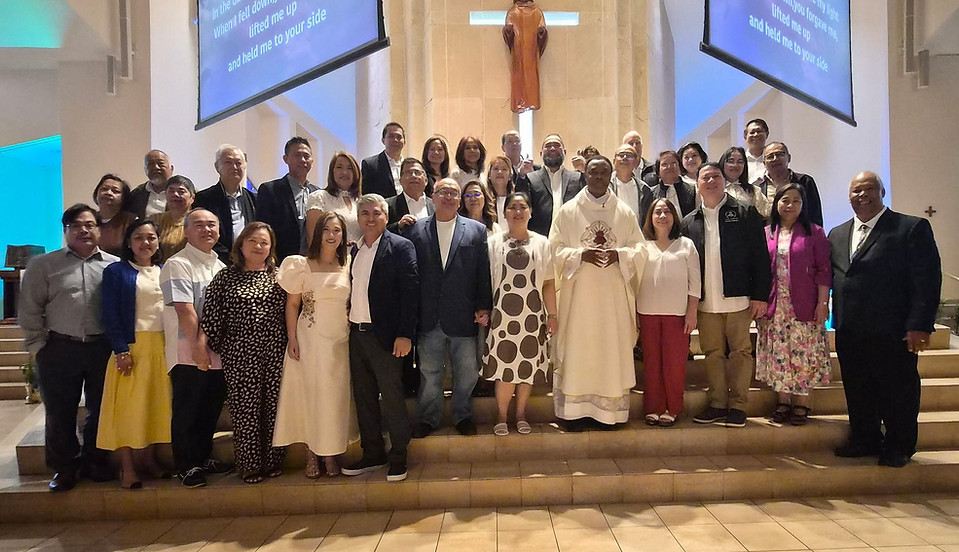 MFC Marriage Encounter Retreat 2 St Thomas Moore Blessing with Father Edmund