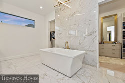 036_MasterBathroom